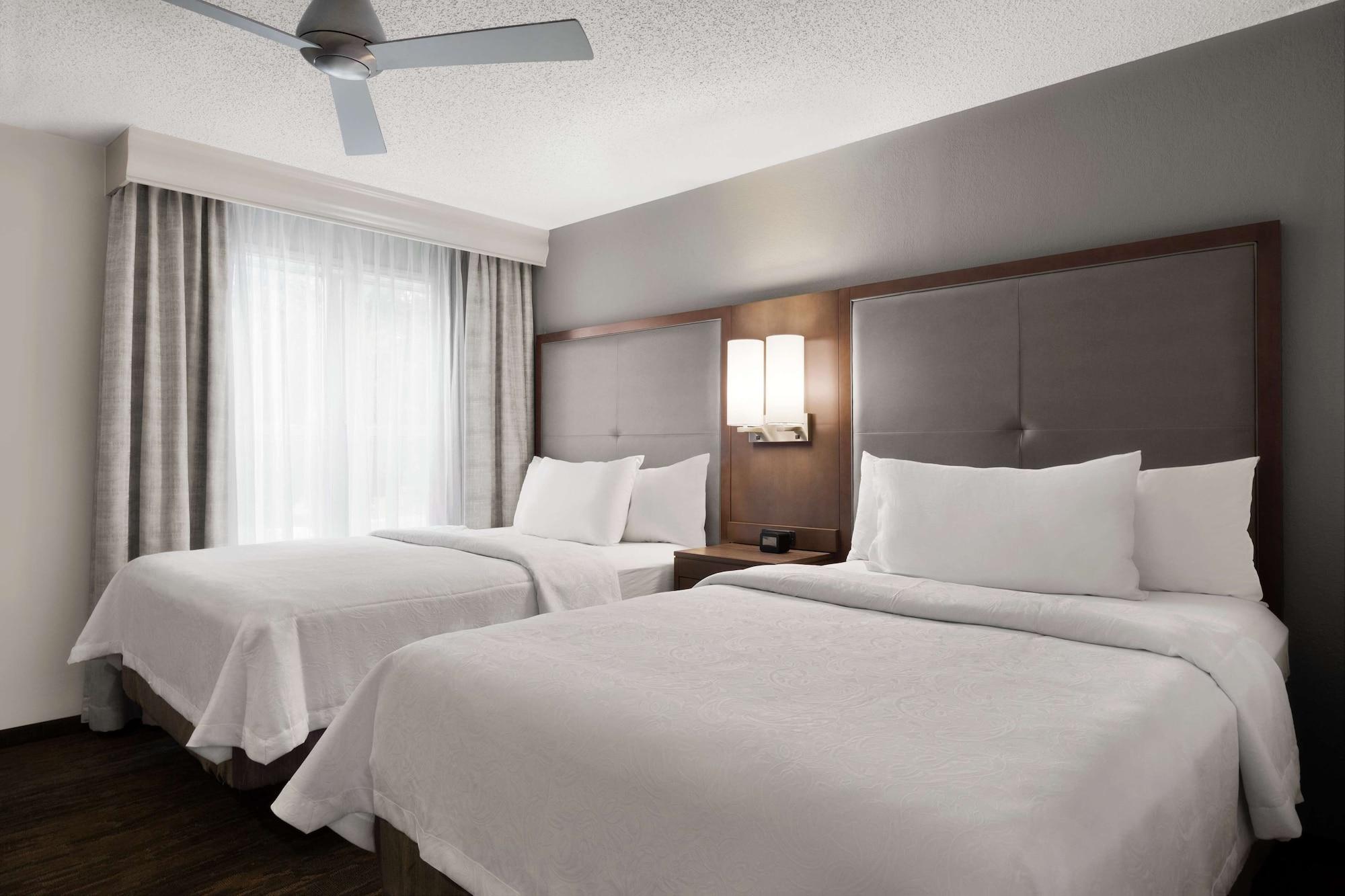 Addison Suites Экстерьер фото