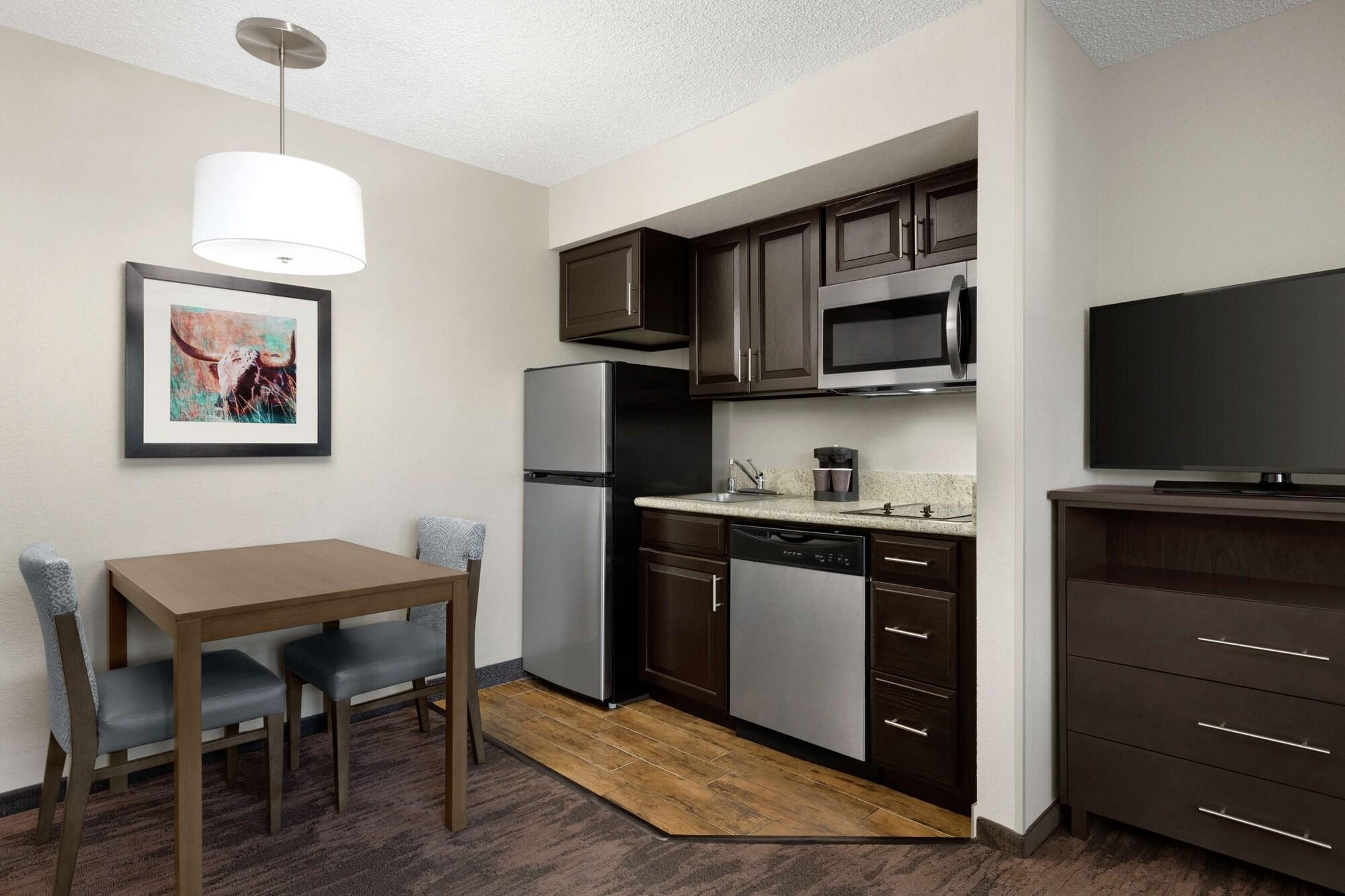 Addison Suites Экстерьер фото