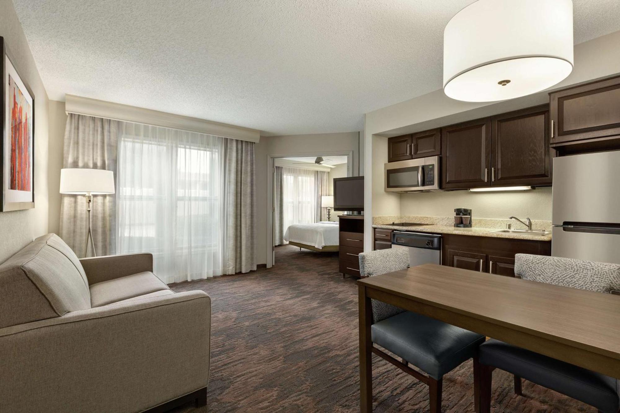 Addison Suites Экстерьер фото