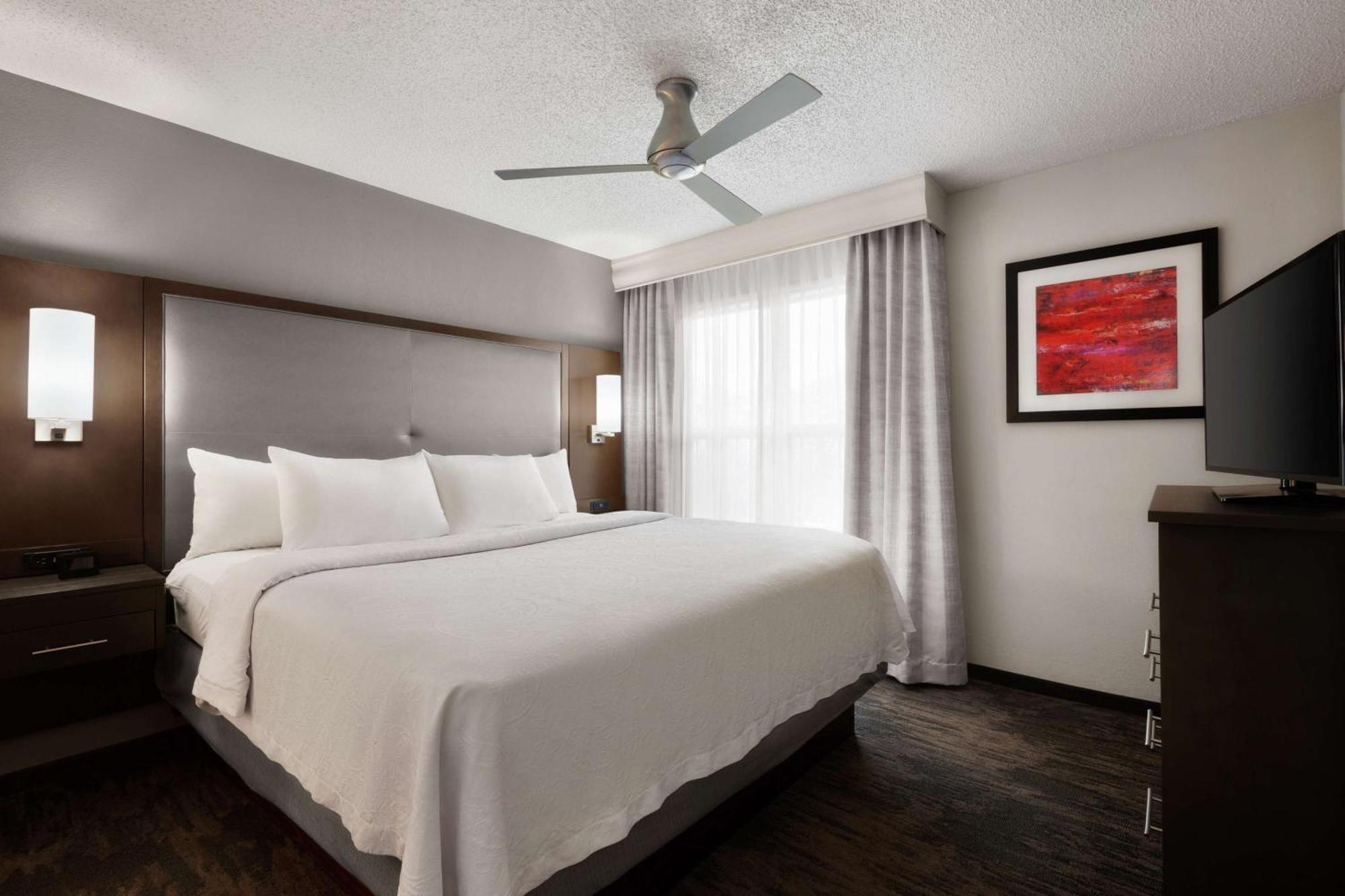 Addison Suites Экстерьер фото